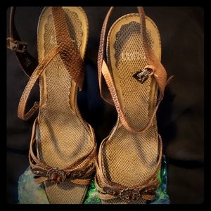 Franco Sarto Dress t-strap High Heel Sandals